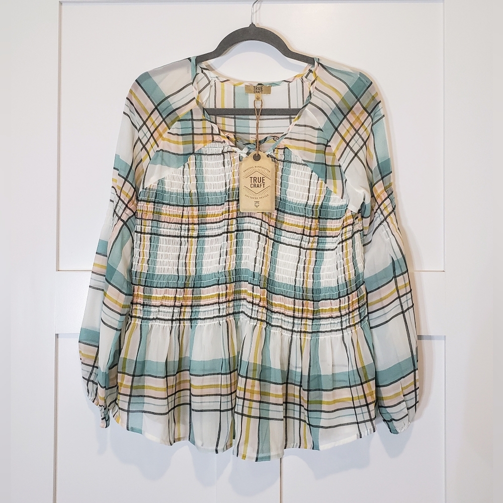 True Craft Peasant Blouse Plaid Sheer V-Neck Smocking Brand New Size Large
